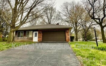 101 Fox Creek Rd in Belleville, IL - Building Photo - Building Photo