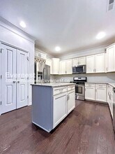 7813 Sweet Grove Ct in Charlotte, NC - Building Photo - Building Photo