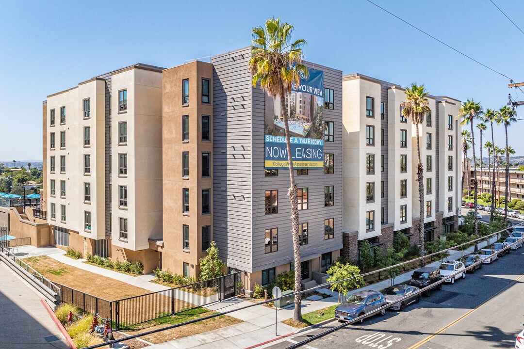 College View in San Diego, CA - Foto de edificio