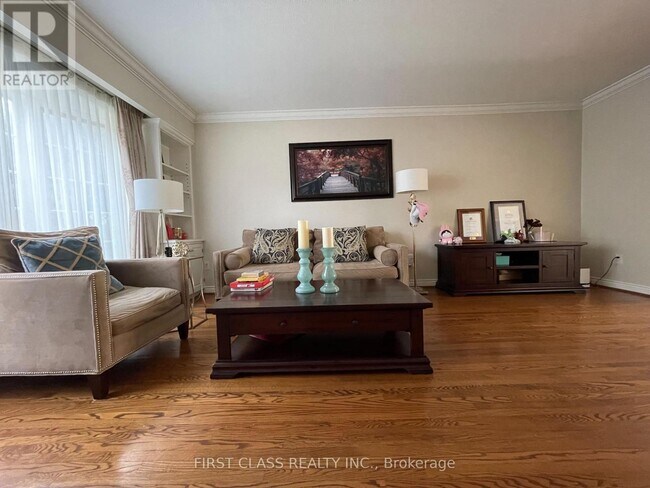 33 Apple Orchard Path in Markham, ON - Building Photo - Building Photo