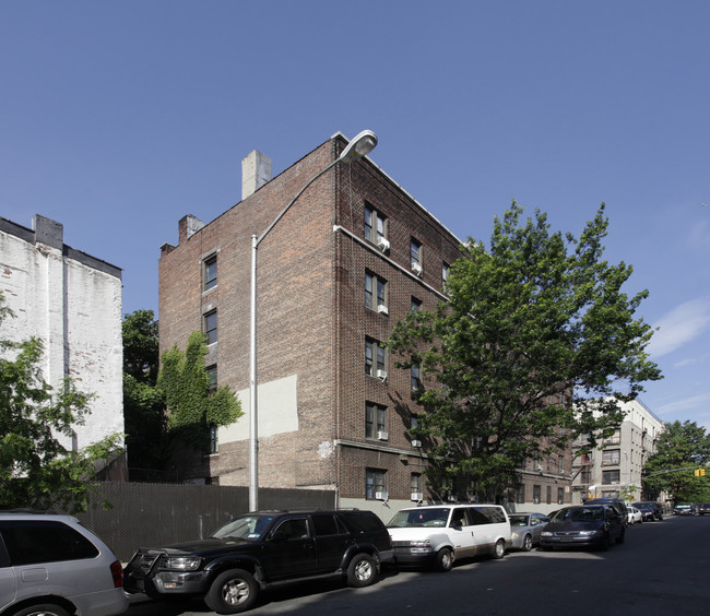 530 W 186th St in New York, NY - Building Photo - Building Photo