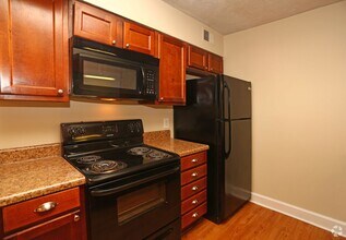 414 Old Manor Rd in Columbia, SC - Building Photo - Building Photo