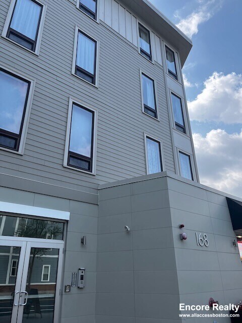 168 Hampshire St in Cambridge, MA - Foto de edificio