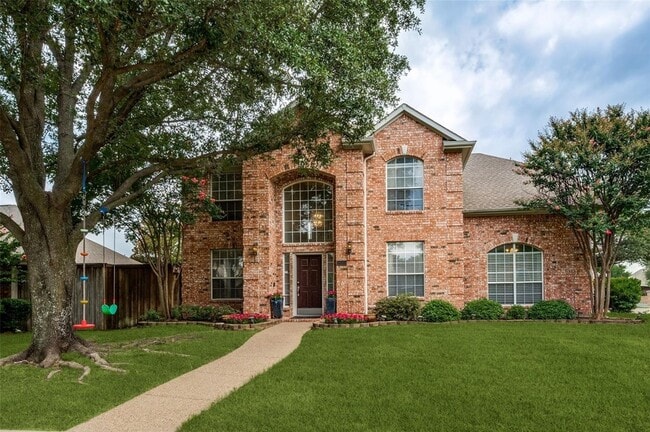 4621 Hinton Dr in Plano, TX - Foto de edificio - Building Photo