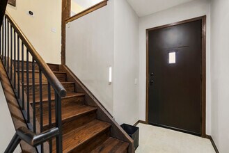 8655 W 109th St in Overland Park, KS - Building Photo - Building Photo