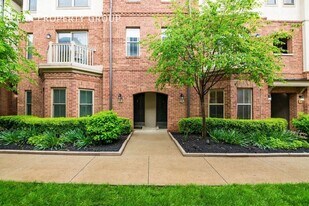 46 Victorian Gate Way in Columbus, OH - Building Photo