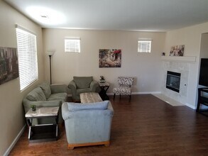 1838 Amargosa Dr in Palmdale, CA - Building Photo - Building Photo