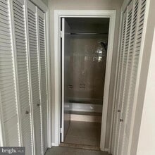 12896 Grays Pointe Rd in Fairfax, VA - Building Photo - Building Photo