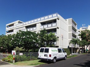 Clark Street Apartments in Honolulu, HI - Building Photo - Building Photo