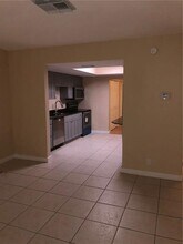 3200 NE 13th Ave in Oakland Park, FL - Building Photo - Building Photo