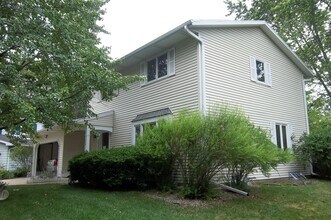 7326 Harvest Hill Rd in Madison, WI - Building Photo - Building Photo
