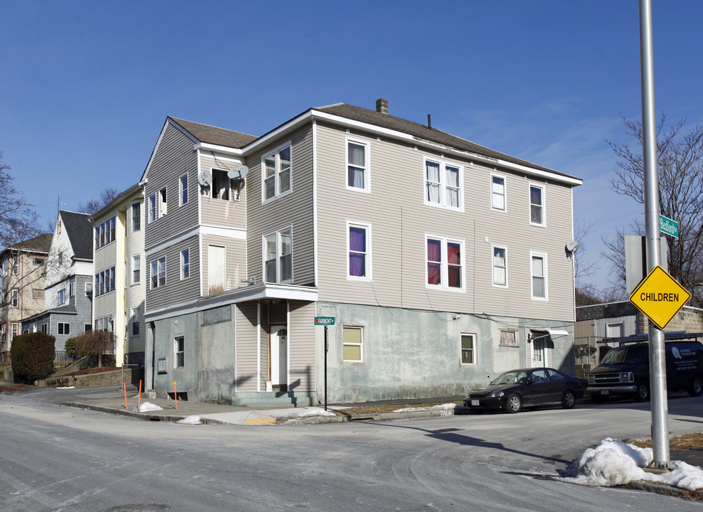 205 Fairmont Ave in Worcester, MA - Building Photo