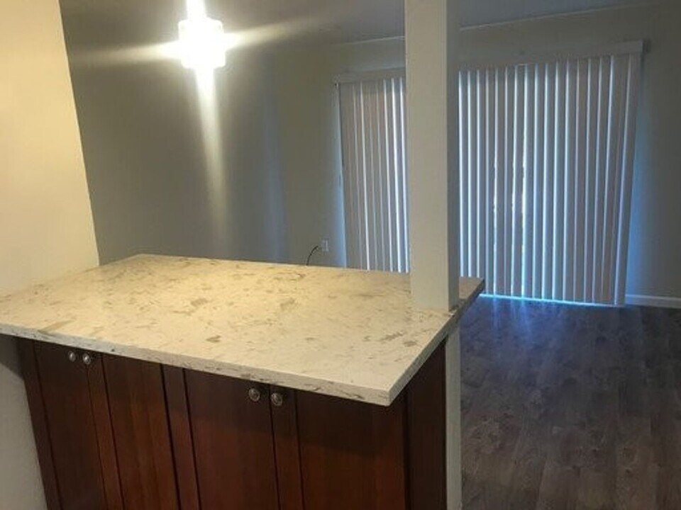 497 Sebastopol Ave in Santa Rosa, CA - Building Photo