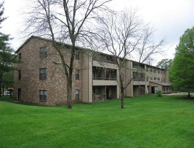 Bent Tree in Battle Creek, MI - Building Photo - Building Photo