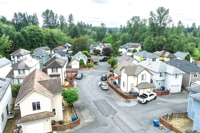 Diamond Village in Black Diamond, WA - Building Photo - Building Photo