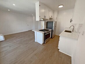 5307 Sepulveda Blvd in Los Angeles, CA - Building Photo - Building Photo