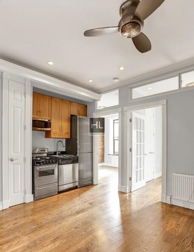 East 1st Street-EAST VILAGE in New York, NY - Building Photo - Building Photo