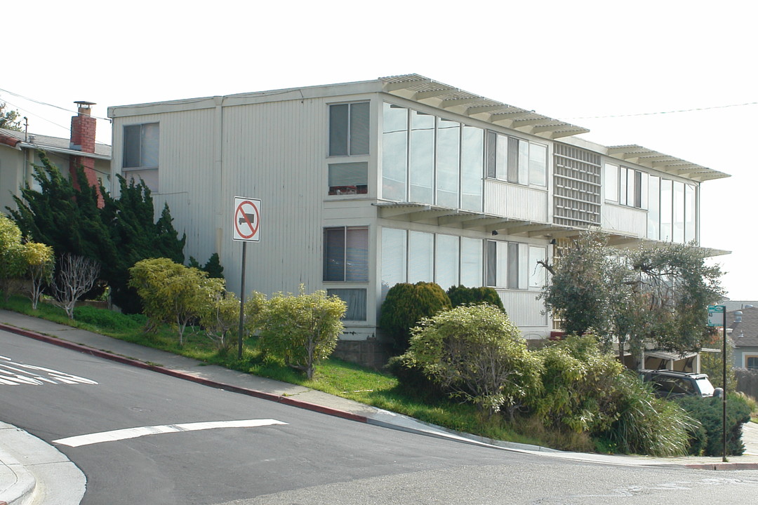 800 Pierce St in Albany, CA - Foto de edificio