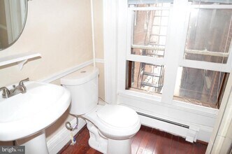 825 Park Ave in Baltimore, MD - Building Photo - Building Photo