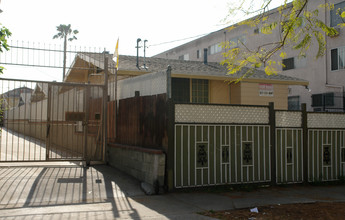 1732 Garfield Pl in Los Angeles, CA - Building Photo - Building Photo