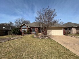 1811 Gray Stone Dr in Bryan, TX - Building Photo