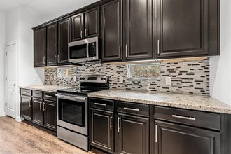 11226 Glenforest Dr in Montgomery, TX - Building Photo - Building Photo
