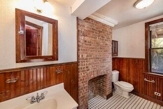 343 1/2 8th St in Jersey City, NJ - Building Photo - Building Photo