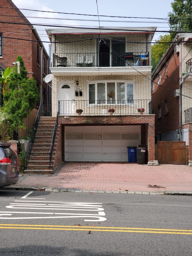 7805 Park Ave, Unit 2ND FLOOR in North Bergen, NJ - Foto de edificio - Building Photo