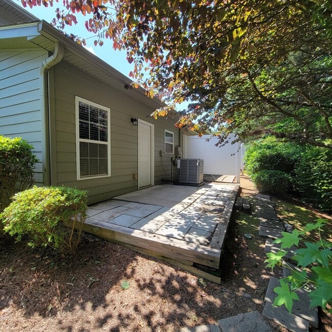114 Lakeview Estates Dr in Eatonton, GA - Building Photo - Building Photo