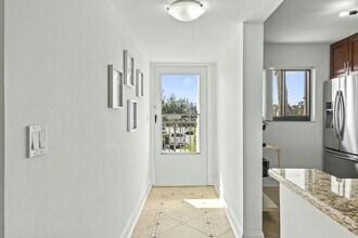 10152 S Ocean Dr, Unit 219B in Jensen Beach, FL - Building Photo - Building Photo