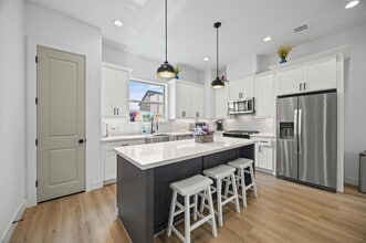 2331 Eagle St in Houston, TX - Building Photo - Building Photo