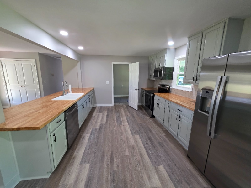 235 Bryce Rd in Queenstown, MD - Building Photo