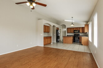 15871 W Linden St in Goodyear, AZ - Building Photo - Building Photo