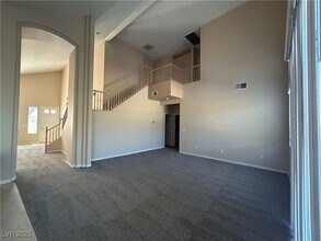 157 Lakewood Garden Dr in Las Vegas, NV - Building Photo - Building Photo