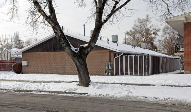 2358 S Green St in Salt Lake City, UT - Building Photo - Building Photo