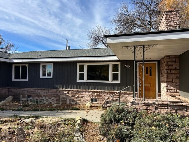 1835 Broadmoor Dr in Boise, ID - Building Photo - Building Photo