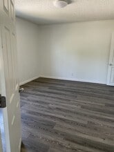 15193 S Dixie Hwy, Unit 2 in Monroe, MI - Building Photo - Building Photo