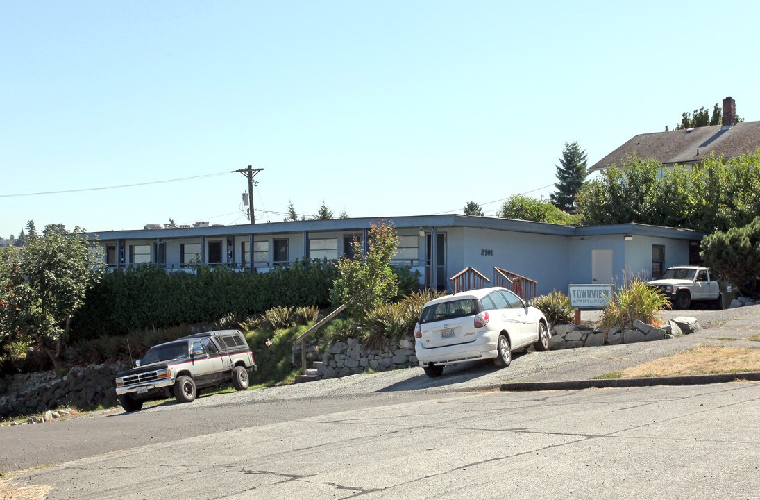 Townview Apartments in Tacoma, WA - Building Photo