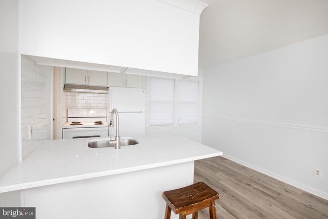 property at 129 S Main St