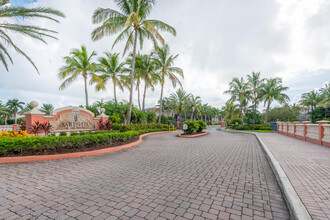 2803 Sarento Pl in Palm Beach Gardens, FL - Building Photo - Building Photo