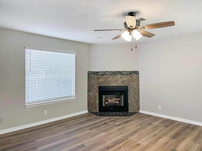 1106 Arias Ave NW in Albuquerque, NM - Building Photo - Building Photo