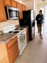 657 N Main Ave in Warrenton, OR - Building Photo - Building Photo