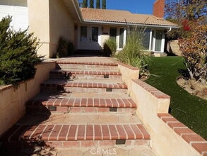 17511 Tuscan Ct in Los Angeles, CA - Building Photo - Building Photo