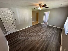 7707 E 113th St in Kansas City, MO - Building Photo - Building Photo