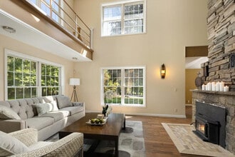 338 Clove Rd in Monroe, NY - Building Photo - Building Photo