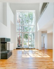 558 Chapel St-Unit -1 in New Haven, CT - Building Photo - Building Photo