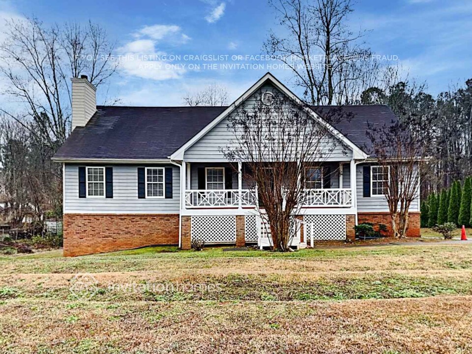 1726 Scholar Dr in Lawrenceville, GA - Building Photo