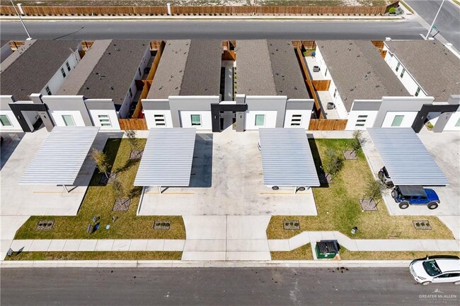 23 Ventura Ave in McAllen, TX - Building Photo - Building Photo