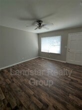 9816 Titan Dr in Louisville, KY - Building Photo - Building Photo
