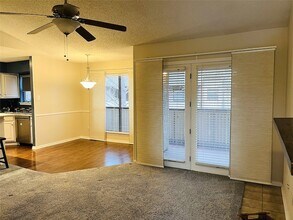 1304 Harwell Dr, Unit 4821 in Arlington, TX - Building Photo - Building Photo